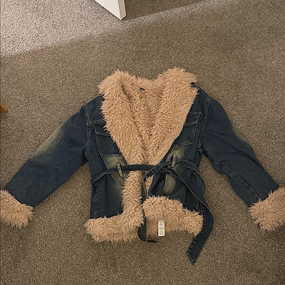 Women's Denim and Faux Fur Jacket - Picture 1 of 1
